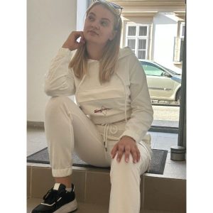 Single Star Kapucnis Női „Kenguru zsebes” Fehér Tréningruha